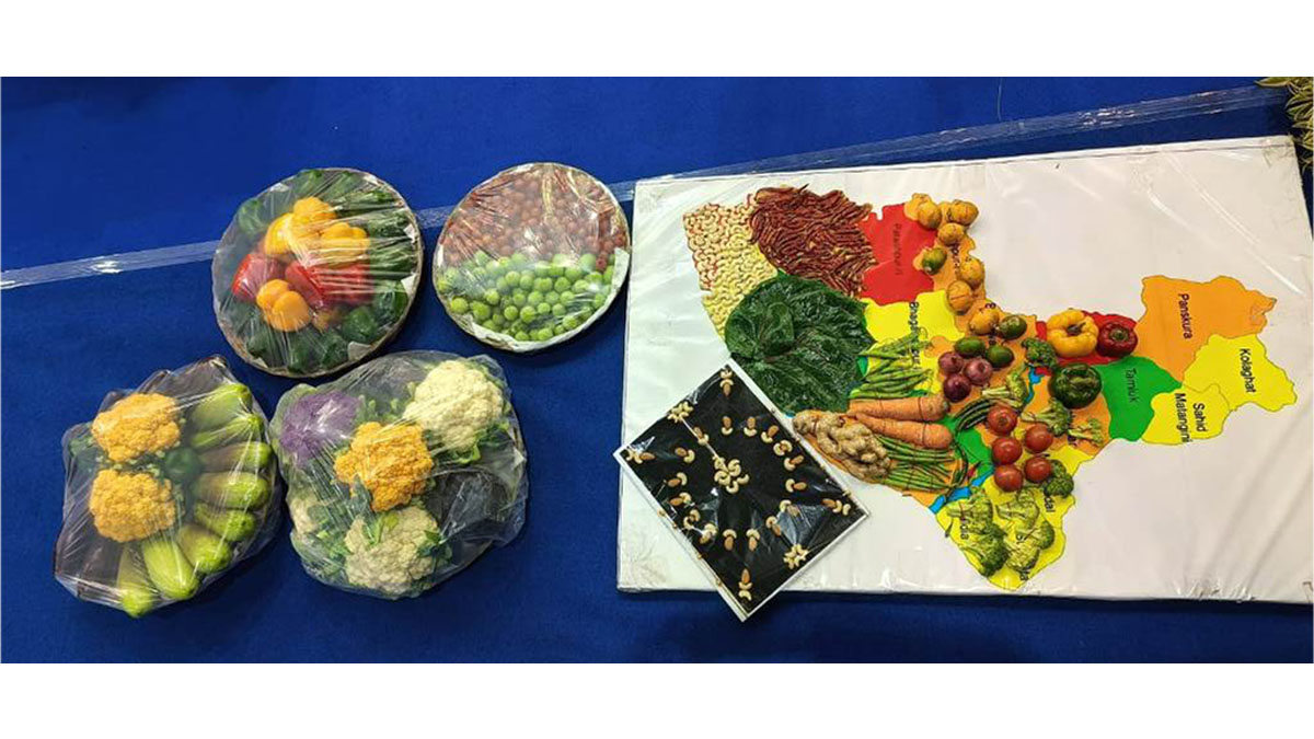 Farmer producer company (FPC) members and exhibitors from districts across West Bengal showcasing their products at the 'Horti Food Festival' 2024