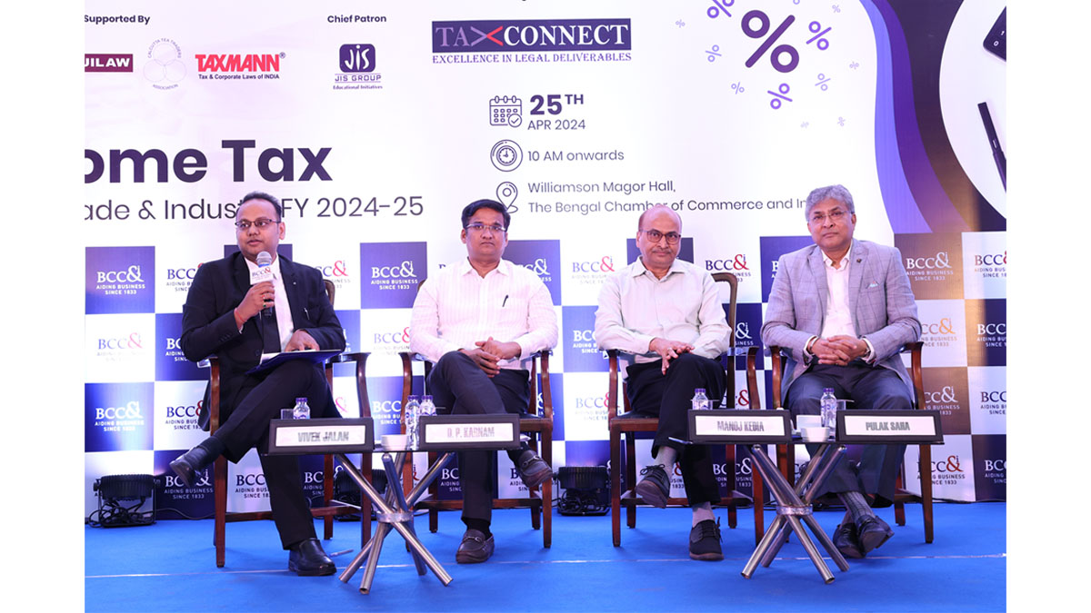 Dignitaries on the dais (L-R) Mr. Vivek Jalan, Chairperson, National Fiscal Affairs & Taxation Committee, The Bengal Chamber of Commerce and Industry & Partner, Tax Connect Advisory Services LLP, Mr. D. P. Karnam, IAS , Commissioner, Commercial Taxes, Government of West Bengal, Sri Manoj Kedia, IRS, Principal Commissioner, Kolkata North CGST & CX Commissionerate, Central Board of Indirect Taxes & Customs, Mr. Pulak Saha, Mentor, National Fiscal Affairs & Taxation Committee, The Bengal Chamber of Commerce and Industry