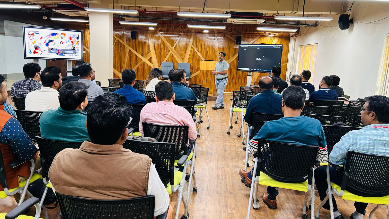 Mr Anirban Choudhuri, Centre Manager & Head of Academics, Webel Fujisoft Vara Centre of Excellence in Industry 4.0 addressing the participants during the Opening Ceremony of Day 1 (17th February 2024) of the Course.