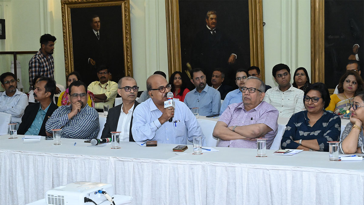 Distinguished audience asking questions