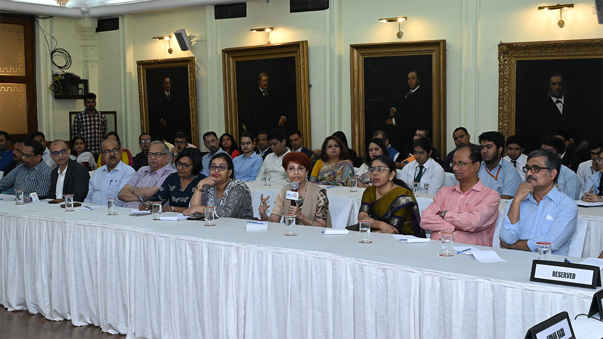 Distinguished audience asking questions