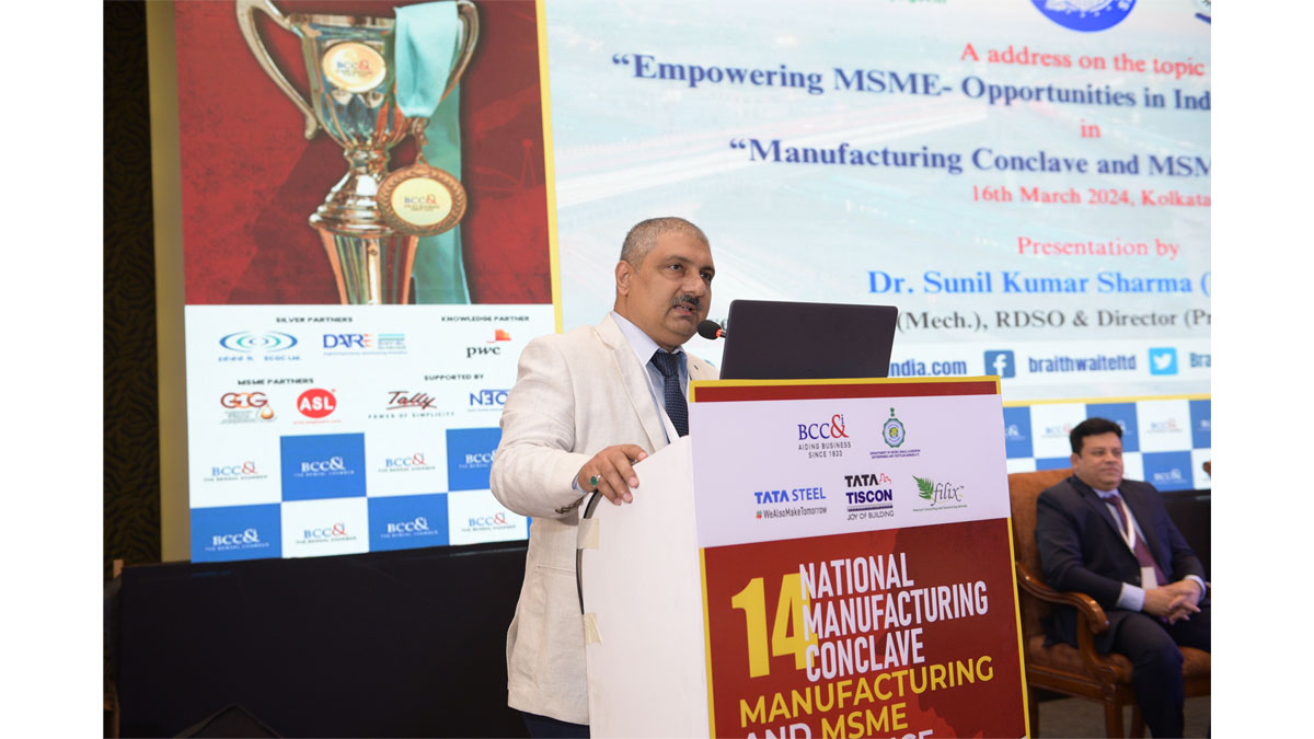 Dr. Sunil Kumar Sharma, IRSME, Executive Director, QA (Mechanical) RDSO & Director (Production, Additional Charge) Braithwaite & Co. Ltd delivering his address