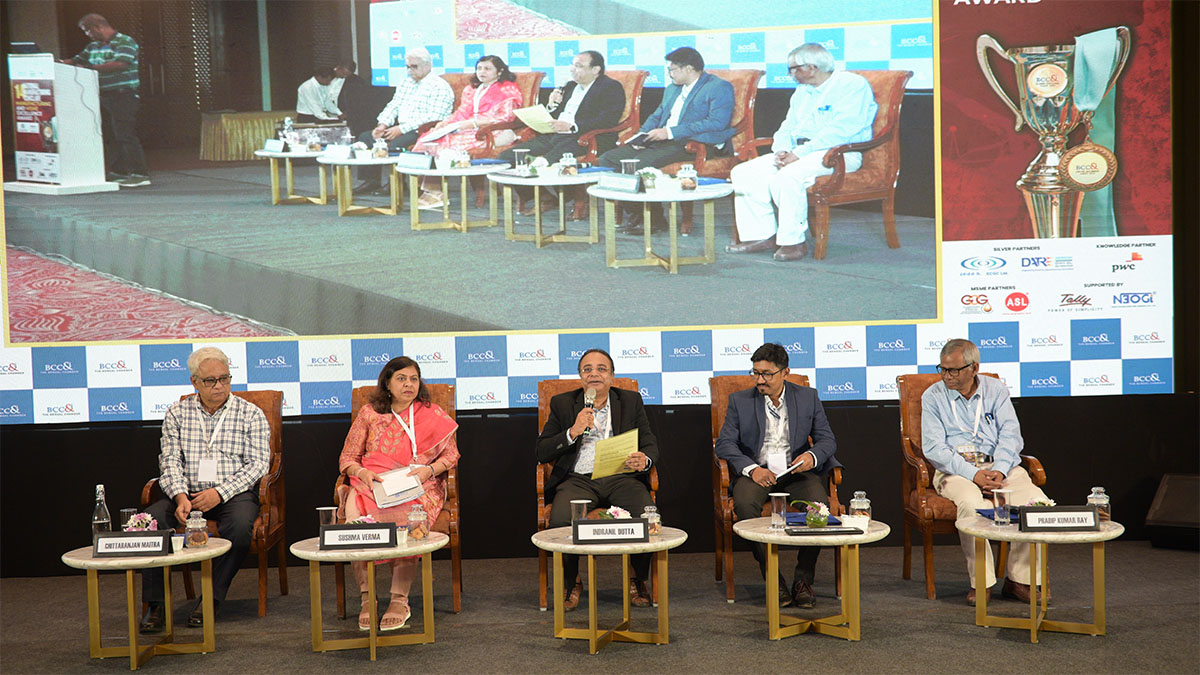 (L-R) Mr. Chittaranjan Maitra, Consultant, ZED Certification; Dr Sushma Verma, Addl Director – DQR&S (Directorate of Quality, Reliability & Safety), DRDO – DQR&S (Directorate of Quality, Reliability & Safety), DRDO; Indranil Dutta, CEO, Datre Corporation; Representative from Tata Strive, Tata Community Initiatives Trust; Prof Pradip Kumar Roy, Department of Industrial and Systems Engineering, IIT Kharagpur