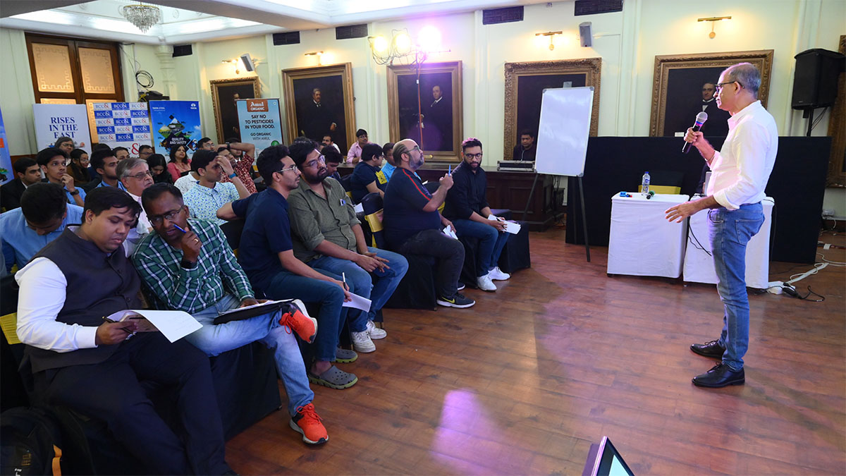 Quiz Master Charanpreet Singh interacting with the audience.