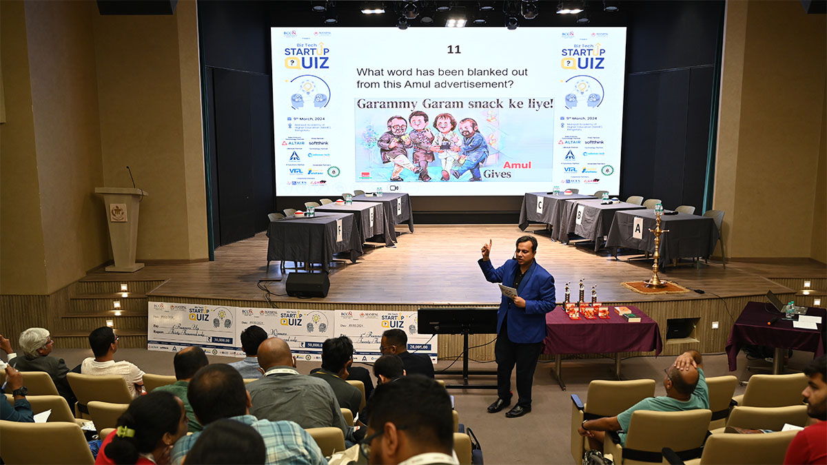 Preliminary round of the Quiz in progress