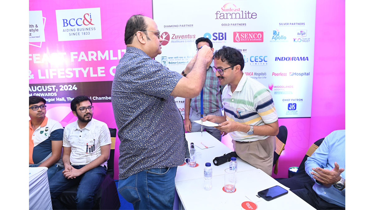 Prize distributions to the finalists