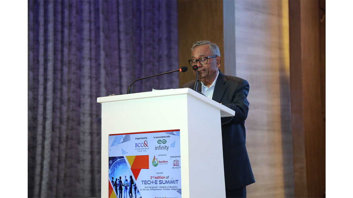 Mr. Ravindra Chamaria, Group Chairman, Infinity Infotech Parks Limited gracing the Session.