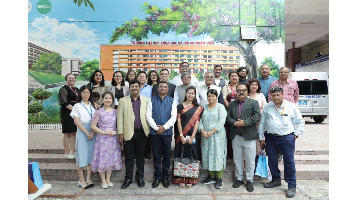 The BCC&I Education Delegation in Vietnam with Mr. Bui Pham Lan Phuong - Vice President, The University of Social Sciences and Humanities (HCMUSSH) – HCMC