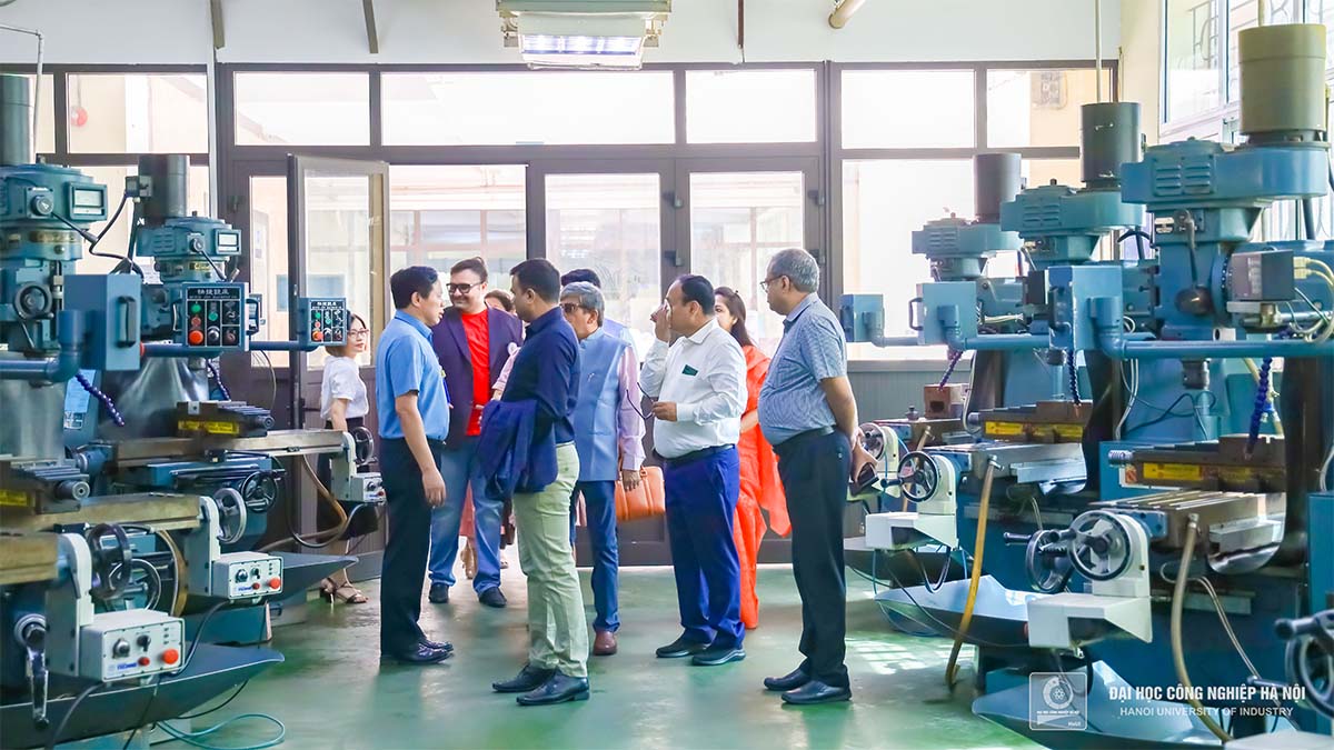 The Bengal Chamber Education Delegation taking a tour at Hanoi University of Industry