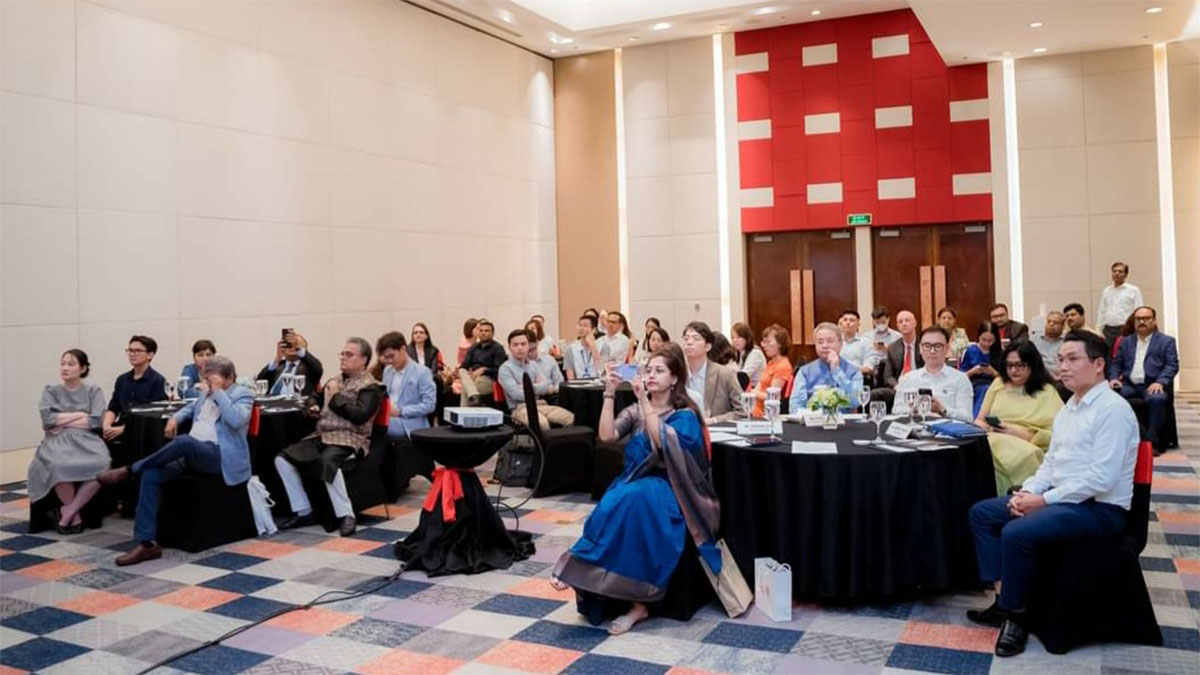 The audience present during the Meet