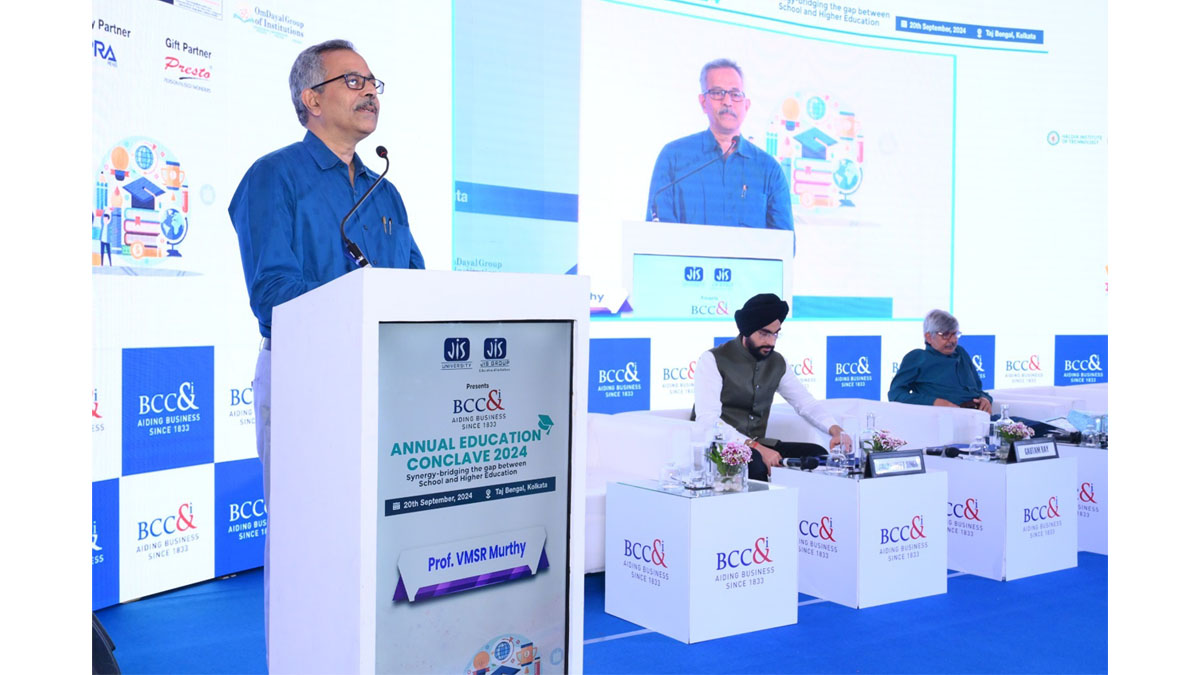 Prof. VMSR Murthy, Director, IIESTS, Howrah the ‘Opening Keynote Speaker’.