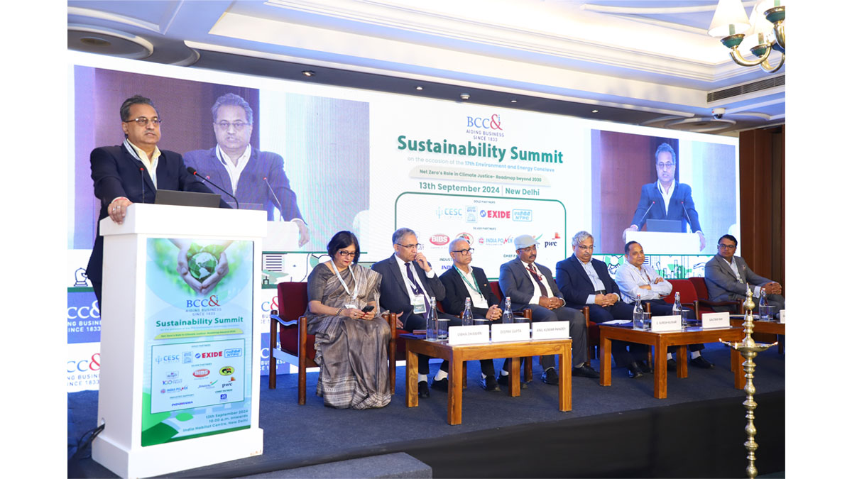 The opening panel of the Summit was graced by Mr. U K Bhattacharya, Chairperson, Energy Environment and Water National Committee, BCC&I and Former Director (Projects), NTPC Limited, Dr. Vibha Dhawan, Director General, TERI, Mr. Deepak Gupta, Director (Projects), GAIL (India) Limited, Mr. Anil Kumar Pandey, Managing Director, Jindal Power, Shri S. Suresh Kumar, IAS, Chairman, Damodar Valley Corporation (DVC), Mr. Gautam Ray, President, BCC&I and President – Corporate, RPSG Group, Shri Ghanshyam Prasad, Chairperson, CEA and Mr. Arnab Basu, President Designate, BCC&I and Advisory Leader, PwC India (left to right)